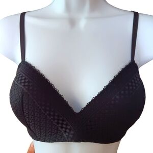 Maidenform Bra Bralette 36B Black Wireless Lace Lightly Lined Pushup LIGHTWEIGHT